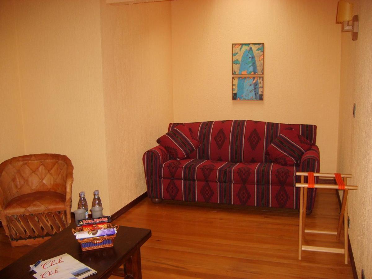 Yan Kee Way Lodge Bungalow Puerto Varas Exteriör bild
