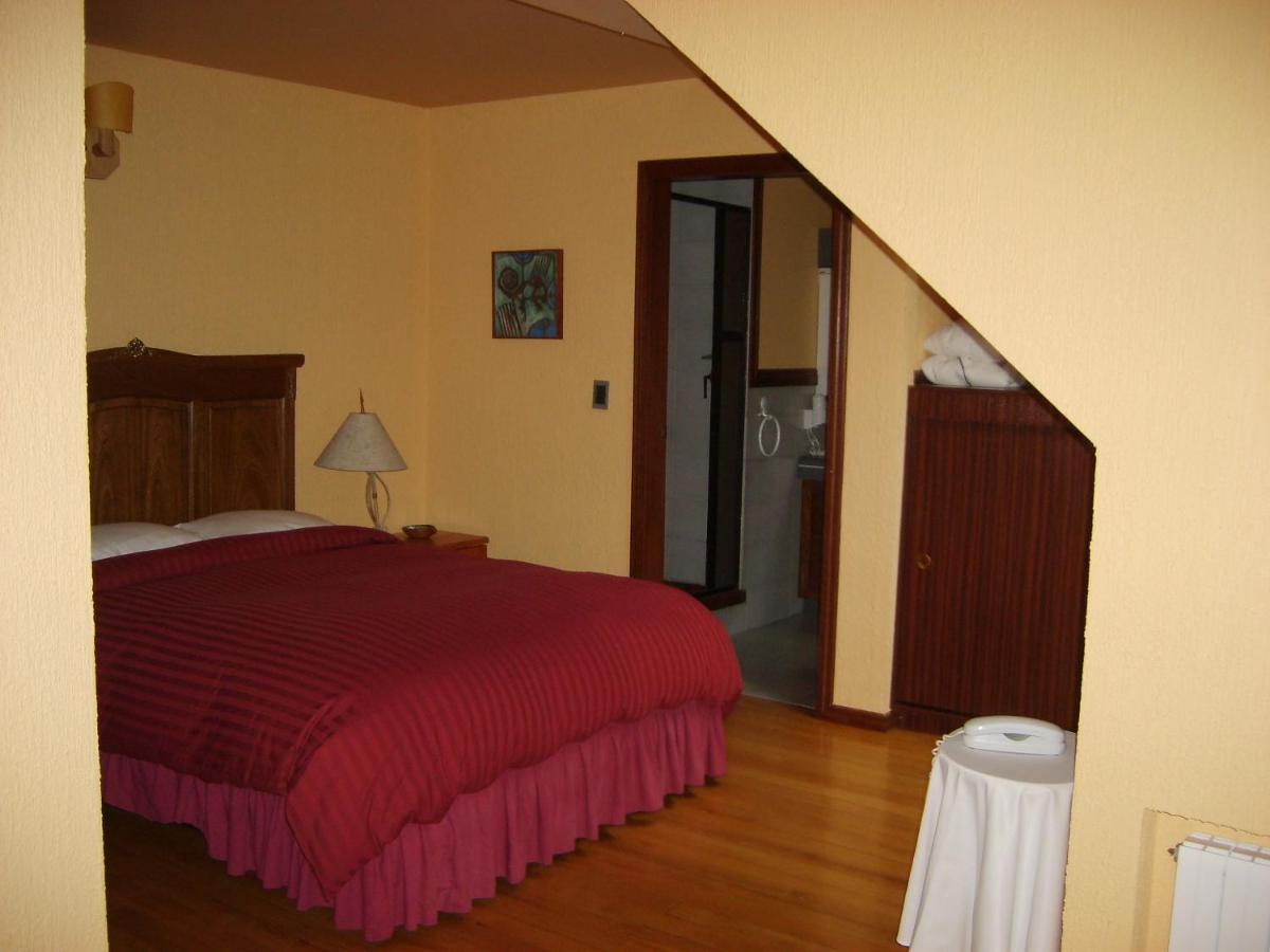 Yan Kee Way Lodge Bungalow Puerto Varas Exteriör bild